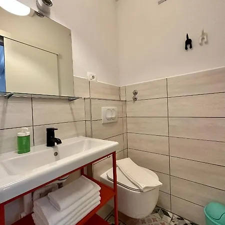 House Punta - Hisa Na Punti *