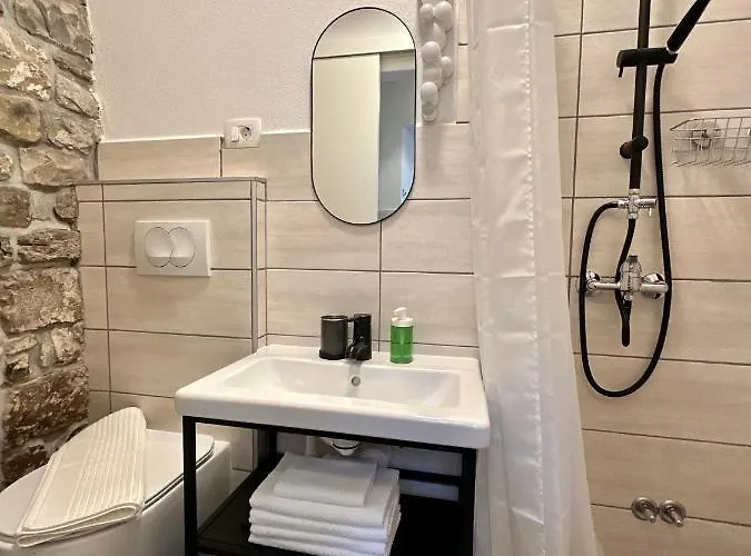 House Punta - Hisa Na Punti *